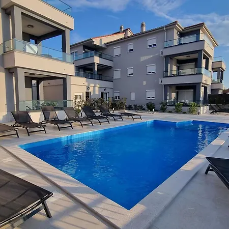 Appartement Punta By Interhome