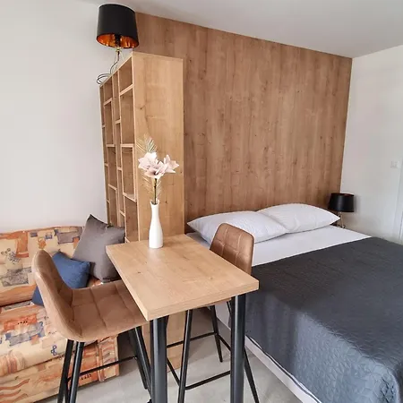 Appartement Punta By Interhome