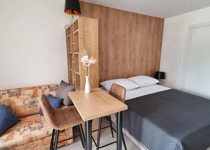 Apartamento Punta By Interhome